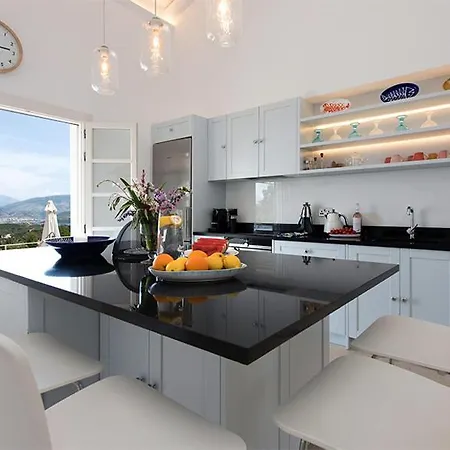 Thea Lofou 빌라 카시오피