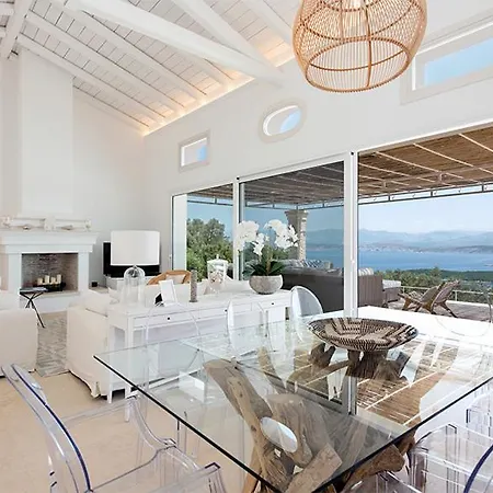 Thea Lofou Βίλα Κασσιόπη